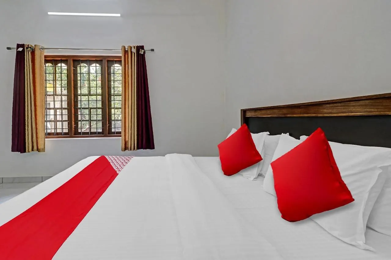 Oyo 87481 Abhayam Homestay 3*, Munnar