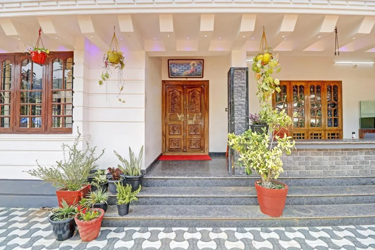 Hotell Oyo 87481 Abhayam Homestay